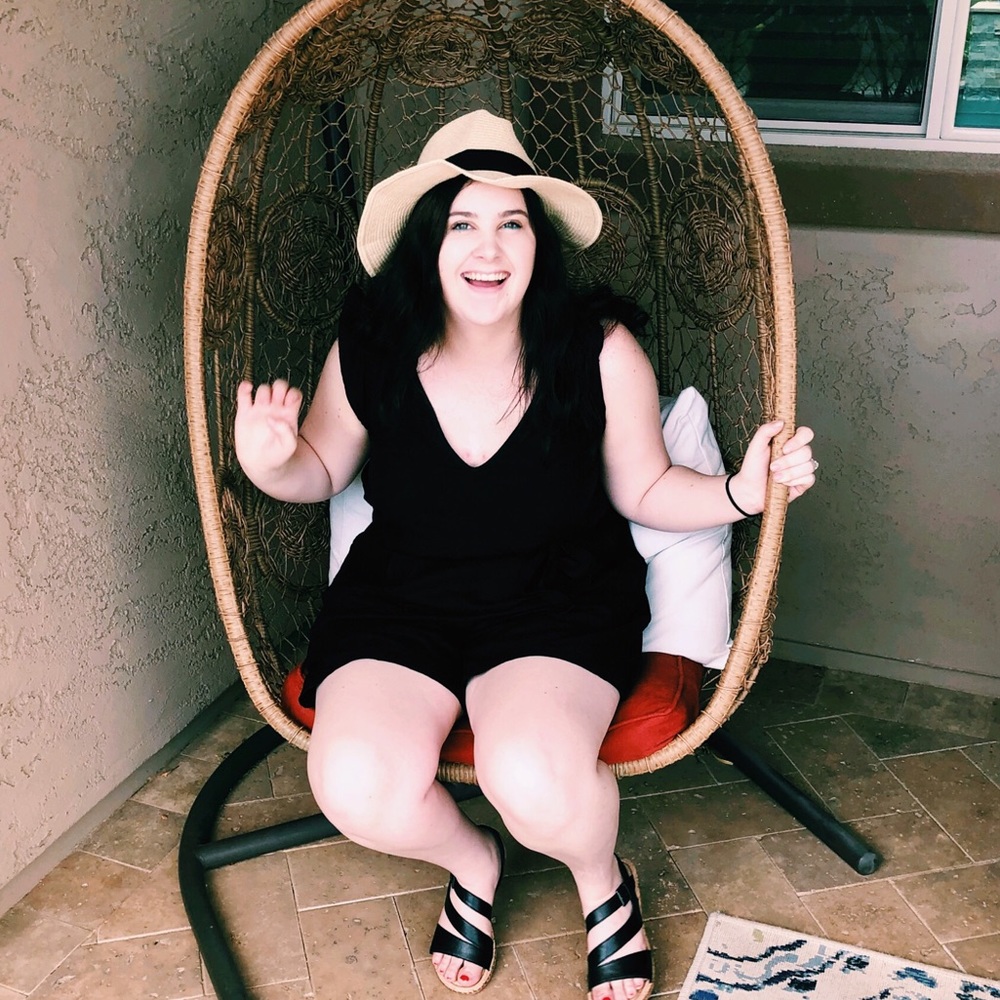 Meet Your Fabulous Posher!